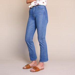 AMO Bella Ultra High-Rise Cropped Bootcut Jeans 28